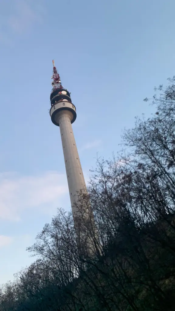 Florianturm im Westfalenpark Dortmund als Wahrzeichen des Wirtschaftsstandorts Dortmund